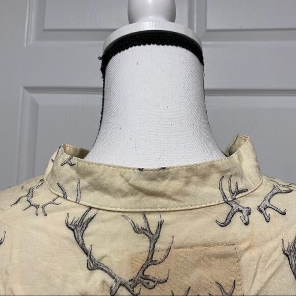 unique antlers on an ivory colored button down top - Picture 7 of 10